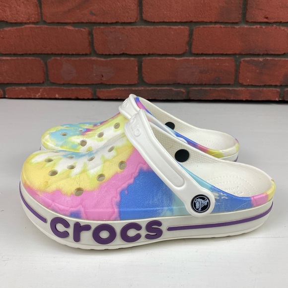 CROCS‎ Tie-Dye Sandals Size 7 - Picture 2 of 6